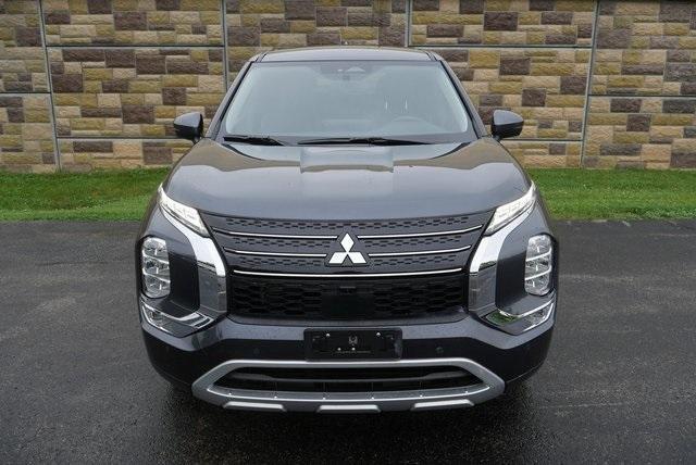 used 2024 Mitsubishi Outlander car, priced at $27,688