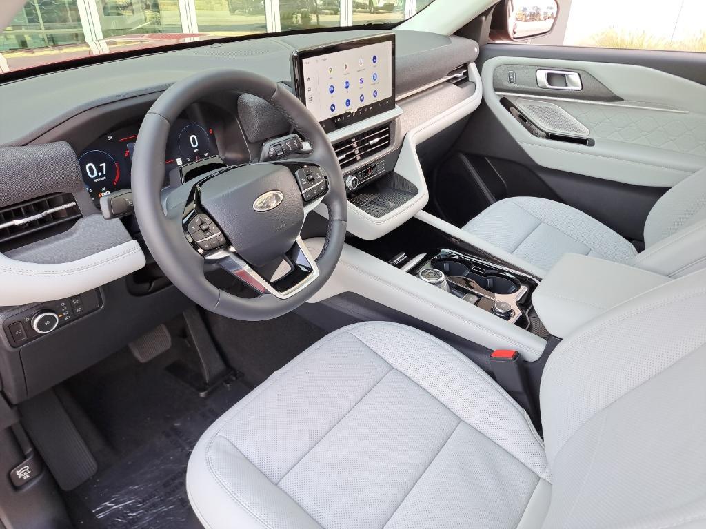 new 2025 Ford Explorer car, priced at $55,297