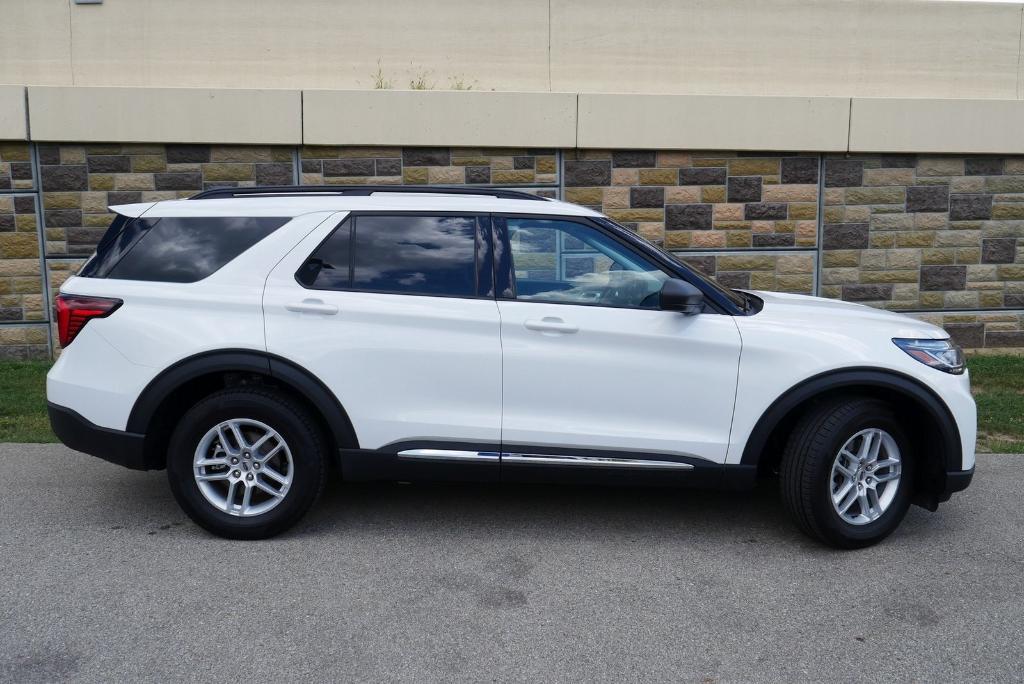 new 2025 Ford Explorer car, priced at $39,793