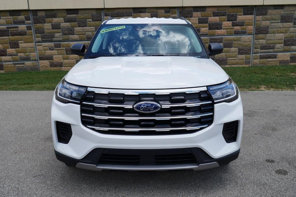 new 2025 Ford Explorer car, priced at $39,793