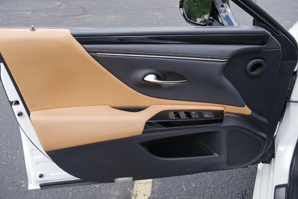used 2022 Lexus ES 350 car, priced at $31,975