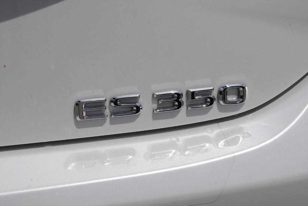 used 2022 Lexus ES 350 car, priced at $31,975