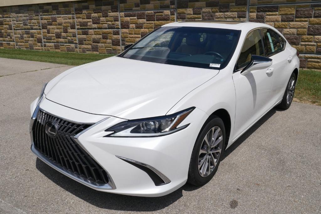 used 2022 Lexus ES 350 car, priced at $31,975