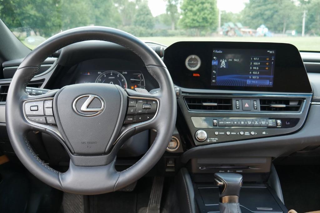 used 2022 Lexus ES 350 car, priced at $31,975