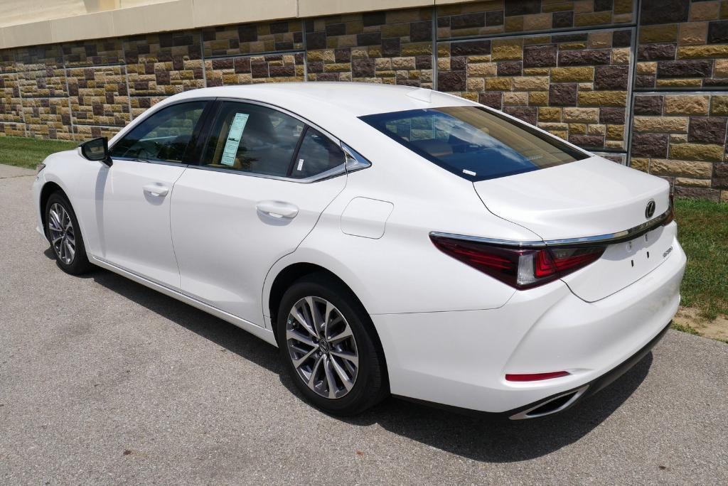 used 2022 Lexus ES 350 car, priced at $31,975