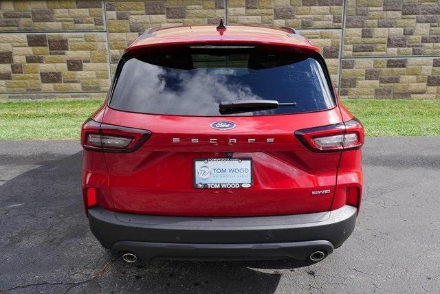 new 2025 Ford Escape car, priced at $33,417