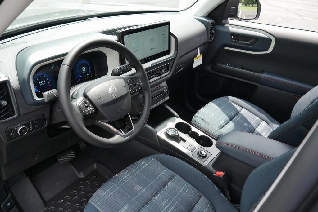new 2025 Ford Bronco Sport car, priced at $36,136