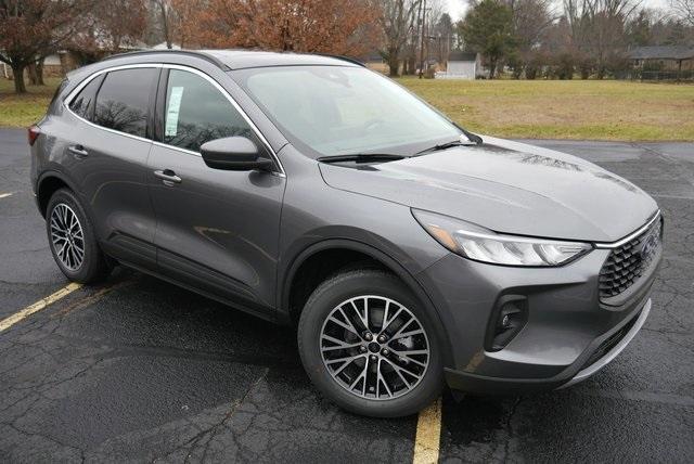 new 2025 Ford Escape car, priced at $39,275