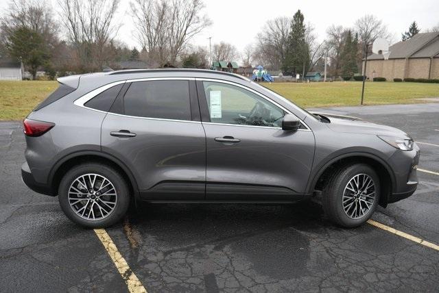 new 2025 Ford Escape car, priced at $39,275