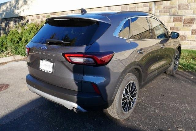 new 2025 Ford Escape car, priced at $41,052