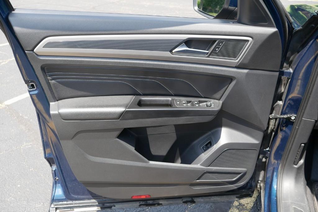 used 2020 Volkswagen Atlas Cross Sport car, priced at $25,997