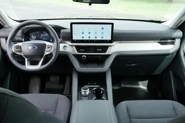new 2025 Ford Explorer car, priced at $38,748