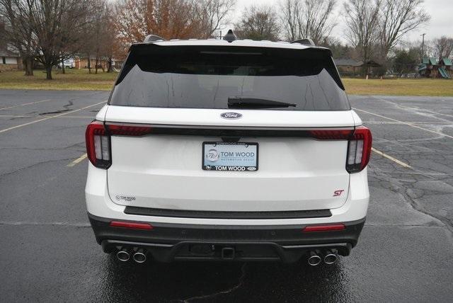 new 2025 Ford Explorer car, priced at $62,944