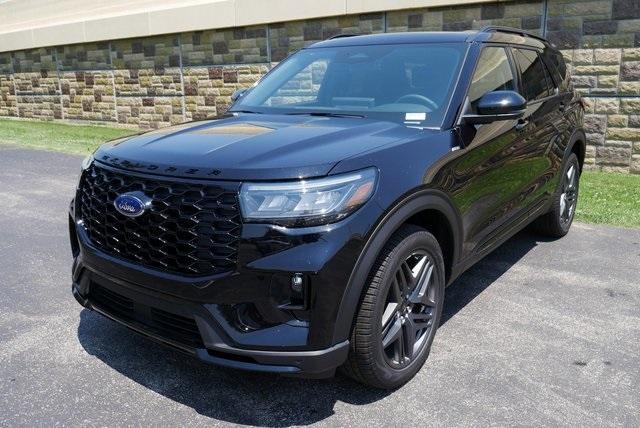 new 2025 Ford Explorer car, priced at $48,617