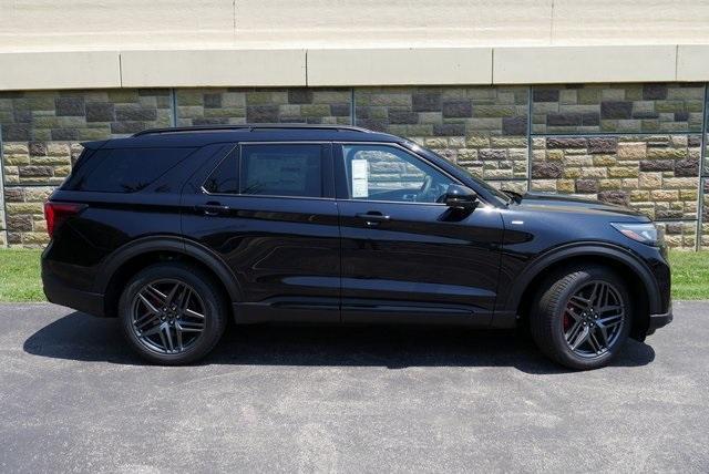 new 2025 Ford Explorer car, priced at $48,617