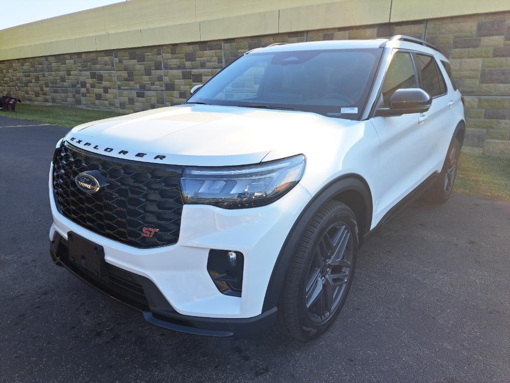 new 2025 Ford Explorer car, priced at $58,941