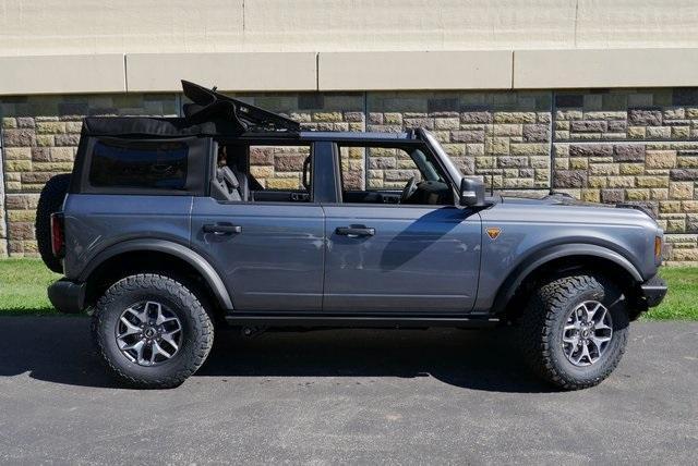 new 2024 Ford Bronco car, priced at $53,385