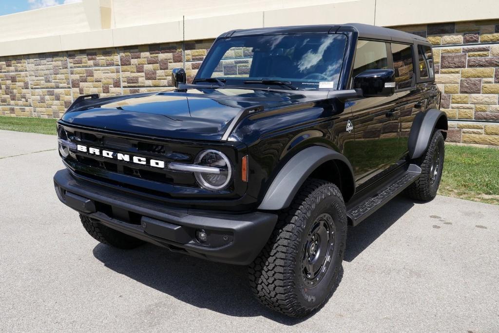 new 2025 Ford Bronco car, priced at $62,529