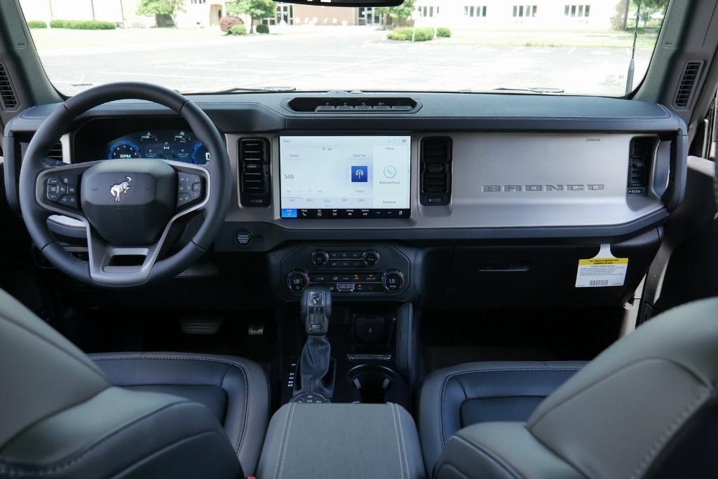 new 2025 Ford Bronco car, priced at $62,529