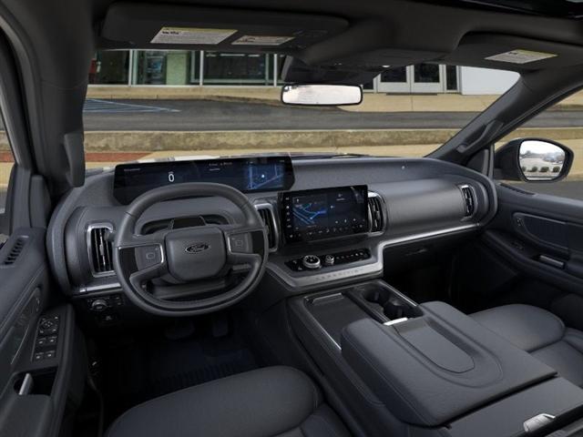 new 2025 Ford Expedition car, priced at $77,914