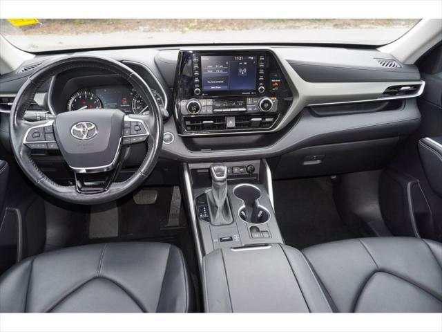 used 2021 Toyota Highlander car, priced at $31,353