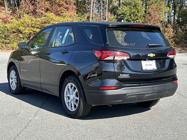 new 2024 Chevrolet Equinox car, priced at $27,995