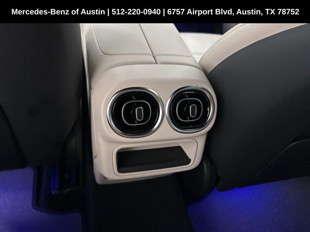 new 2025 Mercedes-Benz GLC 300 car, priced at $51,575