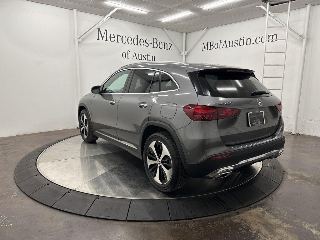 new 2025 Mercedes-Benz GLA 250 car, priced at $49,320