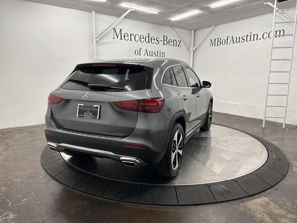 new 2025 Mercedes-Benz GLA 250 car, priced at $49,320