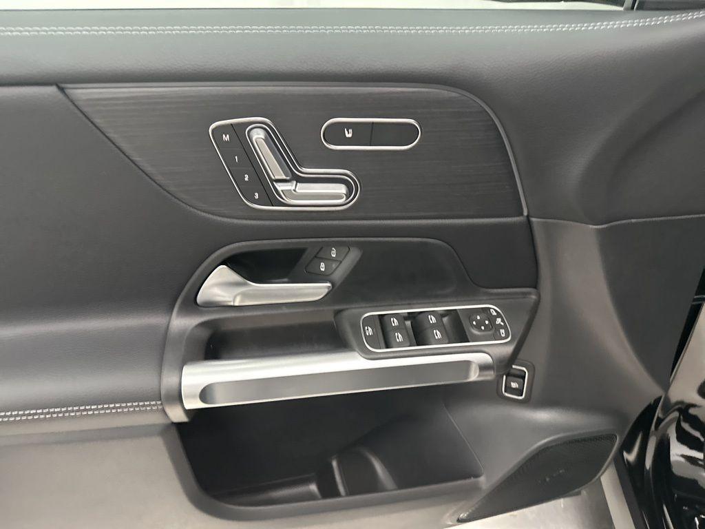 used 2025 Mercedes-Benz GLB 250 car, priced at $49,420