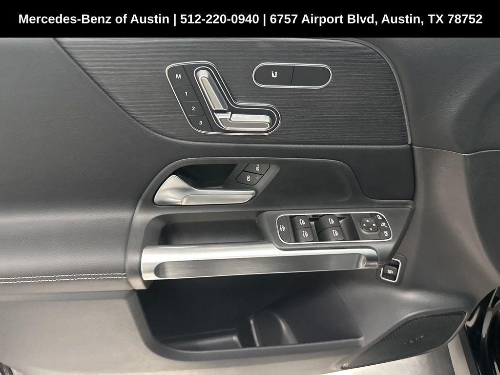 new 2026 Mercedes-Benz GLB 250 car, priced at $51,815