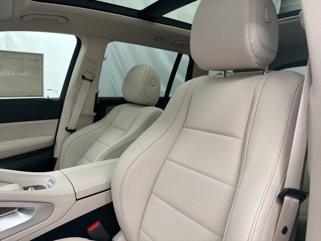 new 2026 Mercedes-Benz GLS 450 car, priced at $98,795