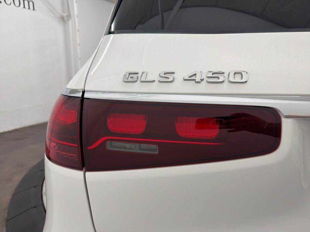 new 2026 Mercedes-Benz GLS 450 car, priced at $98,795