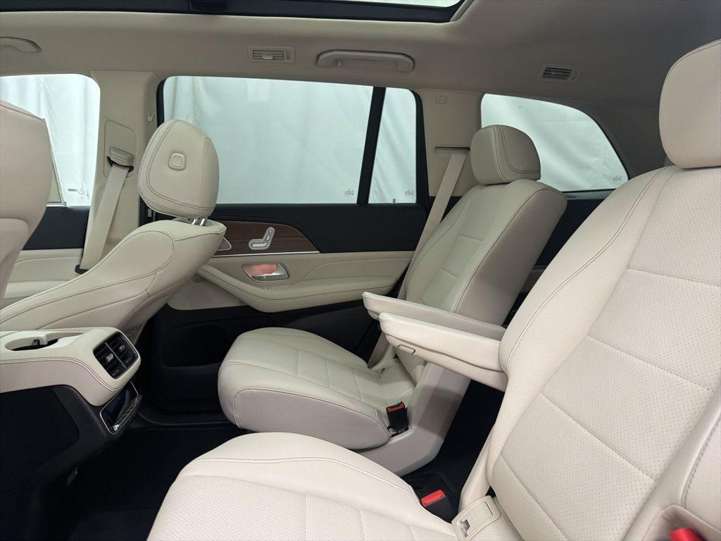 new 2026 Mercedes-Benz GLS 450 car, priced at $98,795