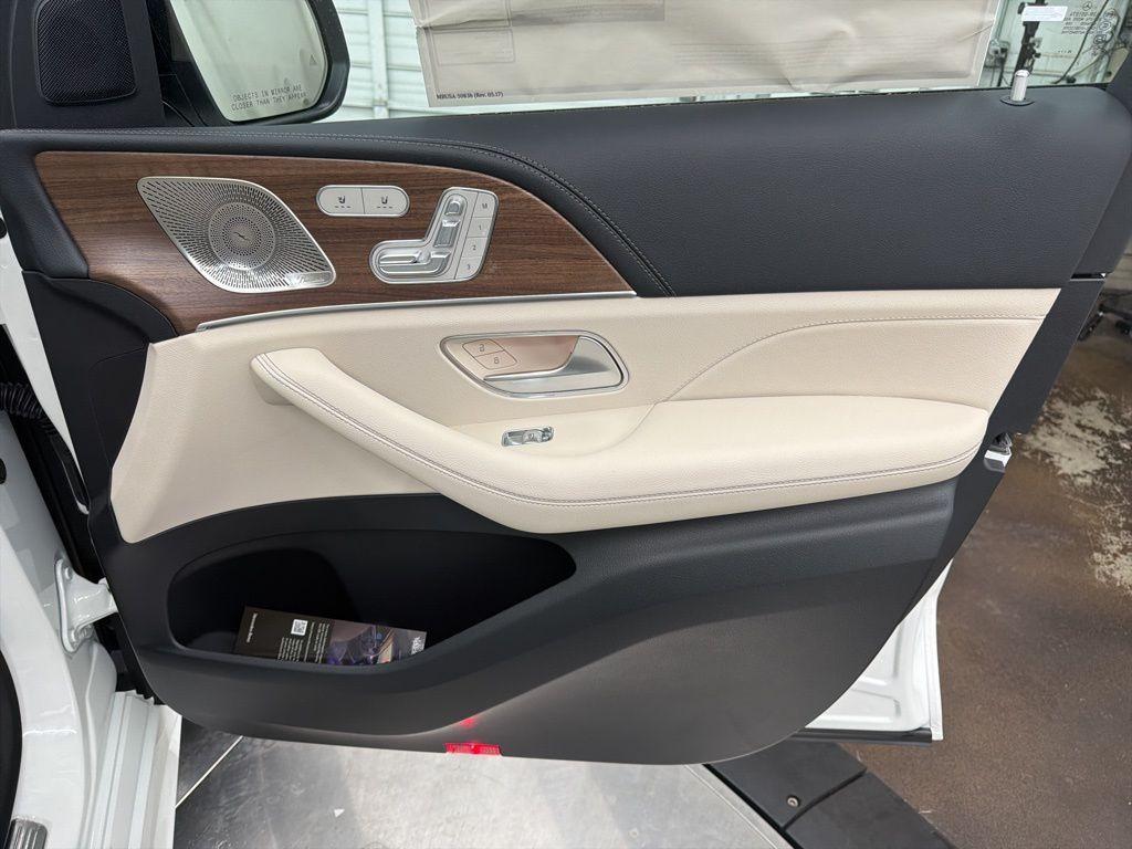 new 2026 Mercedes-Benz GLS 450 car, priced at $98,795