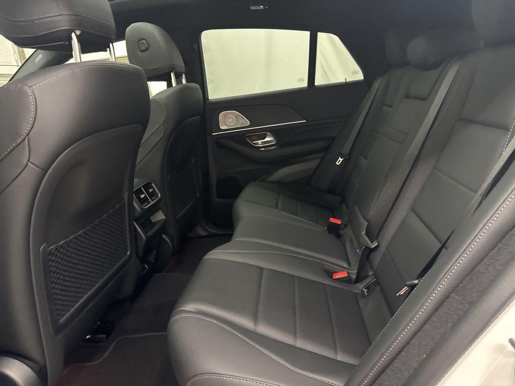 new 2026 Mercedes-Benz GLE 450 car, priced at $85,460