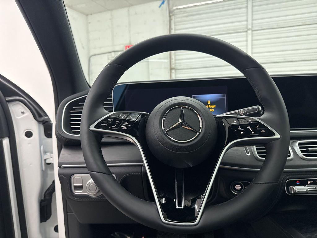 new 2026 Mercedes-Benz GLE 450 car, priced at $85,460