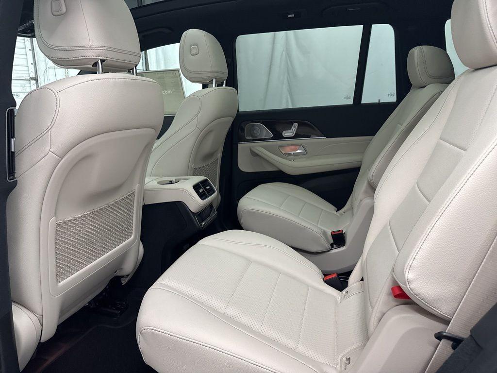 new 2026 Mercedes-Benz GLS 450 car, priced at $99,035