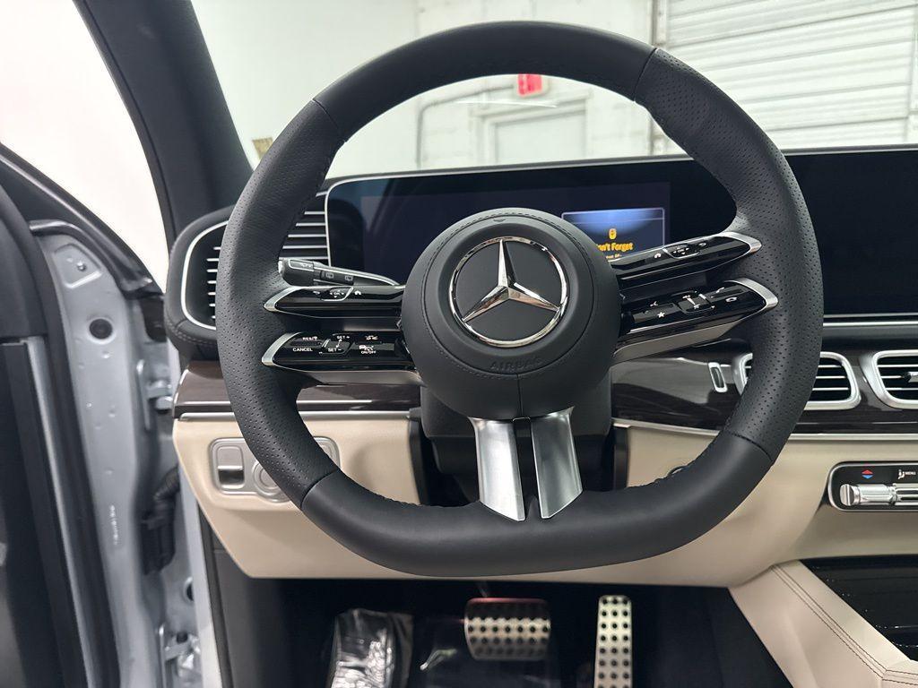 new 2026 Mercedes-Benz GLS 450 car, priced at $99,035