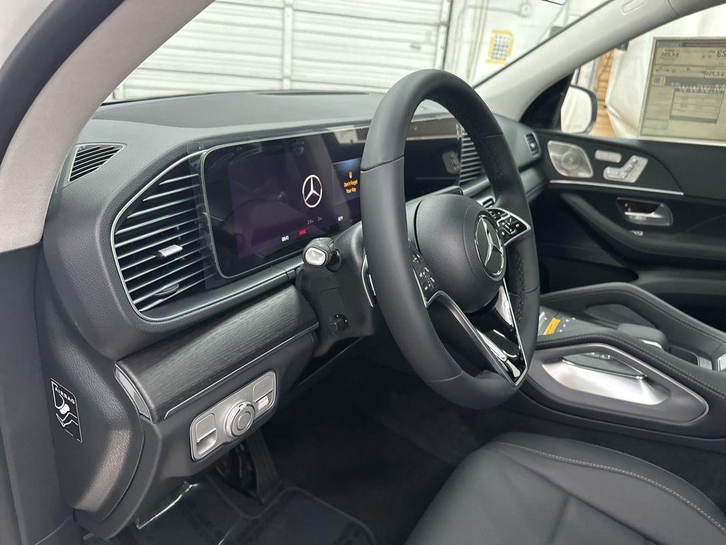 new 2025 Mercedes-Benz GLE 350 car, priced at $70,955