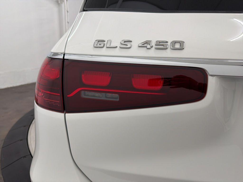 new 2026 Mercedes-Benz GLS 450 car, priced at $100,065