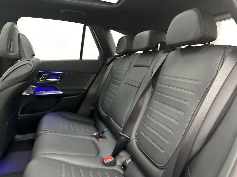 new 2025 Mercedes-Benz GLC 300 car, priced at $61,935