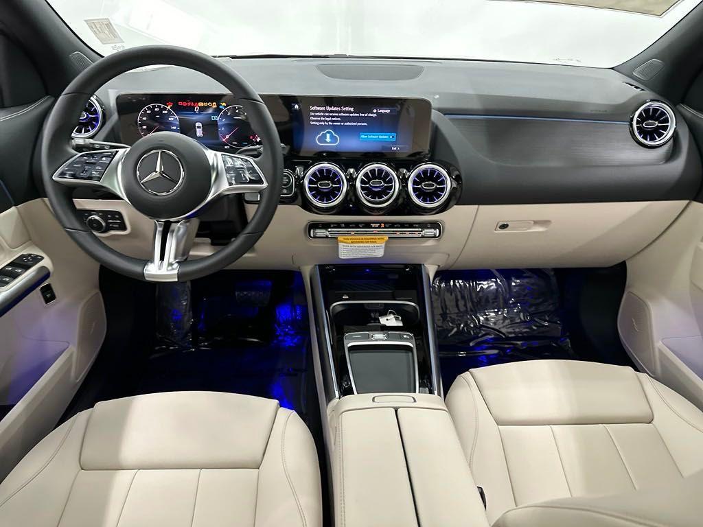 used 2025 Mercedes-Benz GLA 250 car, priced at $49,960