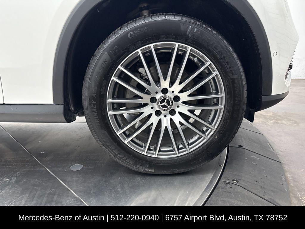 used 2025 Mercedes-Benz GLC 300 car, priced at $42,500