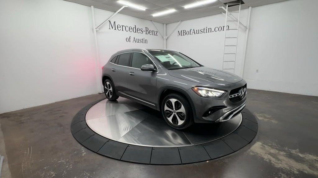 new 2025 Mercedes-Benz GLA 250 car, priced at $49,960