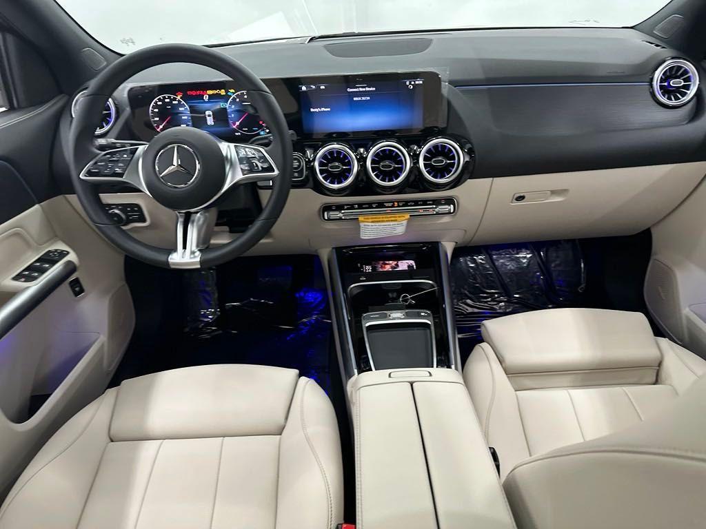 used 2025 Mercedes-Benz GLA 250 car, priced at $49,960