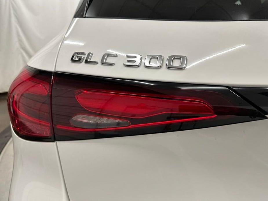 new 2025 Mercedes-Benz GLC 300 car, priced at $60,785