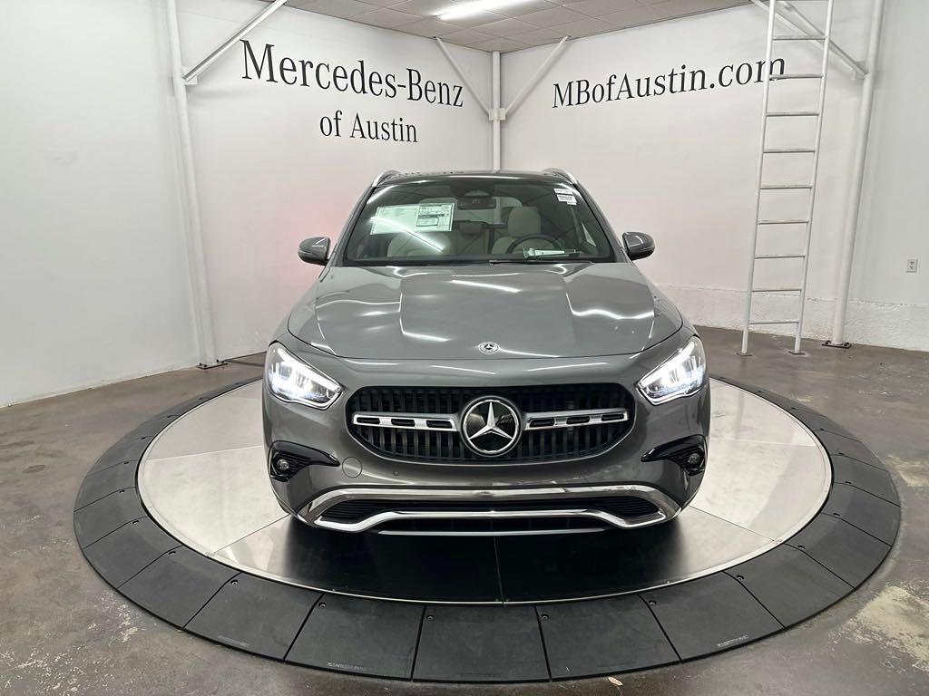 new 2025 Mercedes-Benz GLA 250 car, priced at $49,960