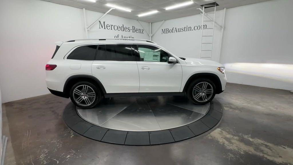 new 2025 Mercedes-Benz GLS 450 car, priced at $95,775