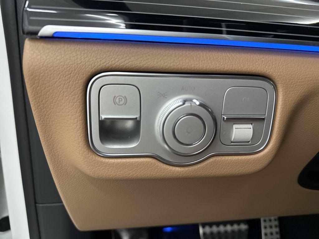 new 2026 Mercedes-Benz GLS 580 car, priced at $123,355